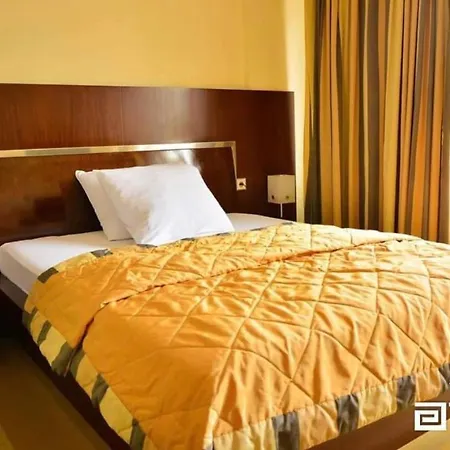 Hotel Atina