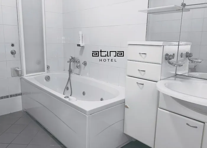 Hotel Atina 4*